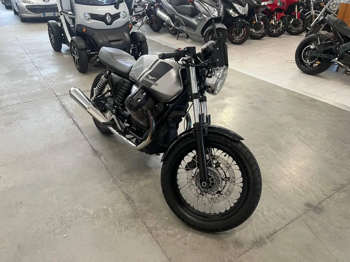 Moto Guzzi V7 Special (2012 - 14) (4)