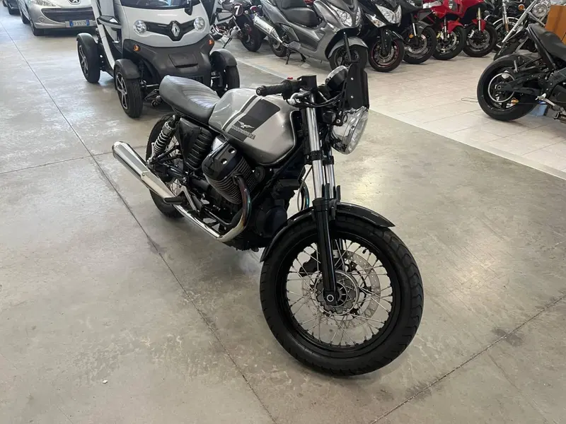 Moto Guzzi V7 Special (2012 - 14) (4)