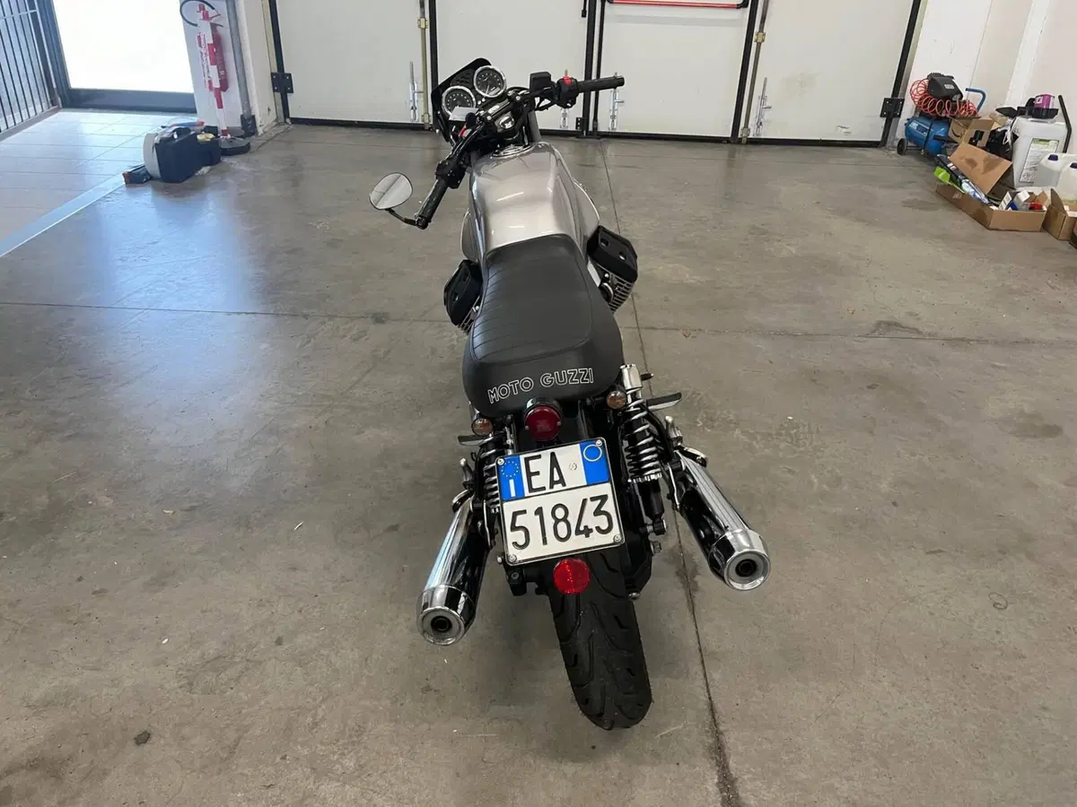 Moto Guzzi V7 Special (2012 - 14) (7)