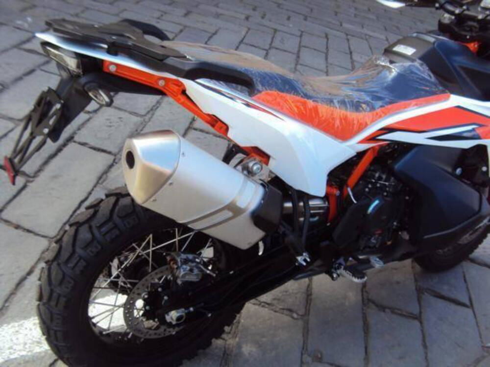 KTM 890 Adventure R (2023 - 24) (4)