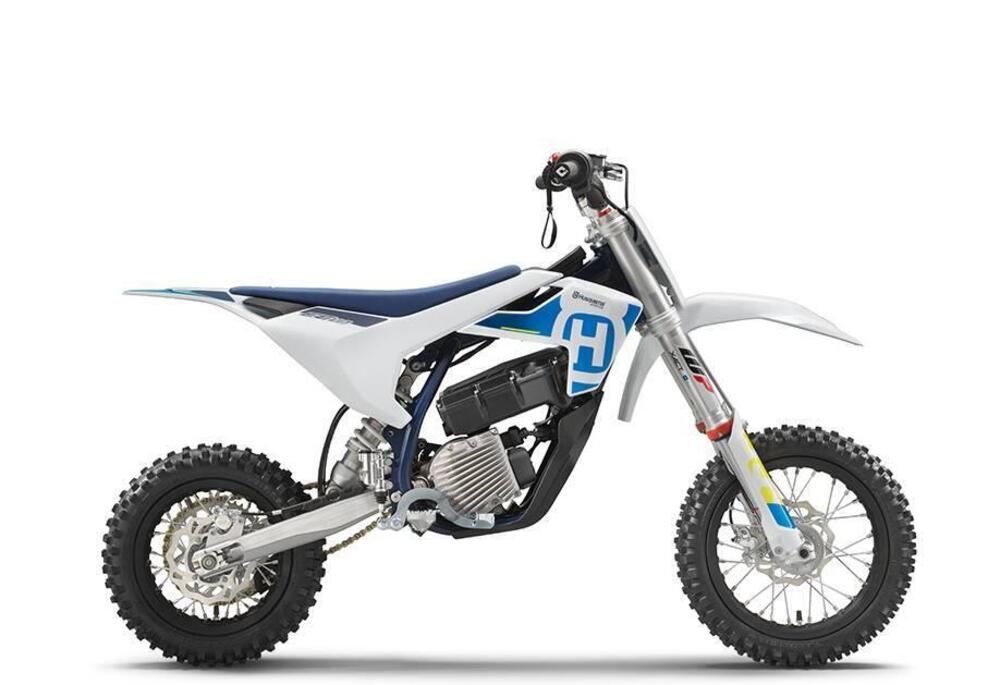 Husqvarna EE 5 (2023 - 25)