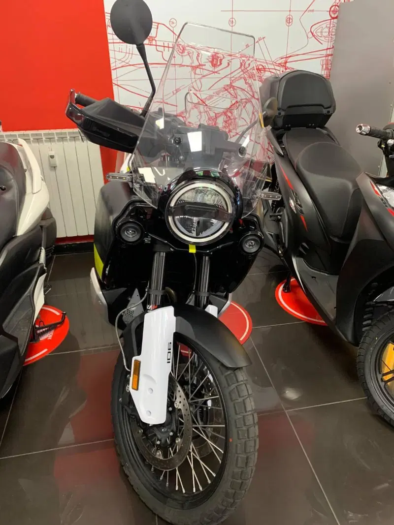 Husqvarna Norden 901 (2022 - 26) (3)