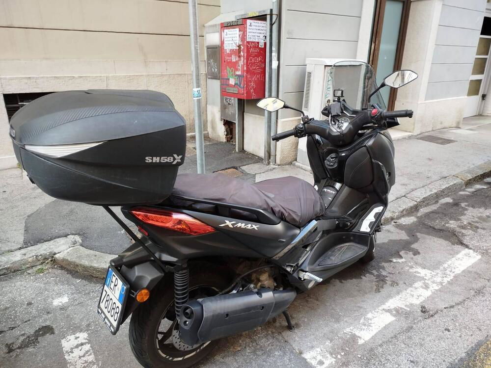 Yamaha X-Max 300 Iron Max (2019 - 20) (4)