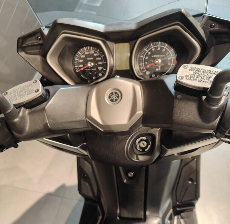 Yamaha X-Max 400 (2013 - 16) (2)