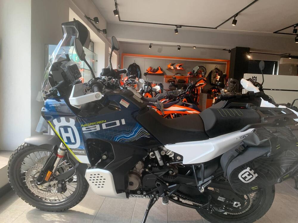 Husqvarna Norden 901 Expedition (2023 - 24)