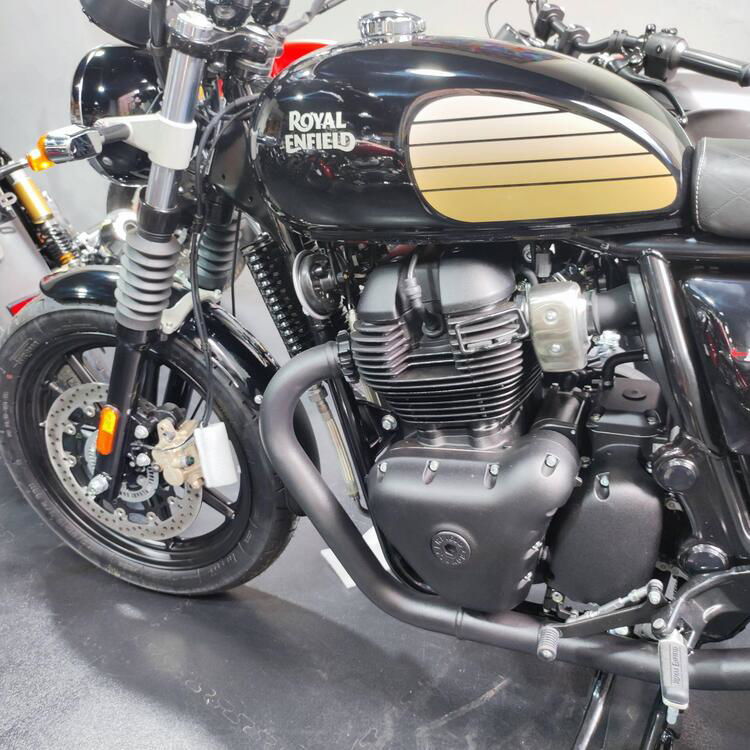 Royal Enfield Interceptor 650 (2021 - 24) (3)