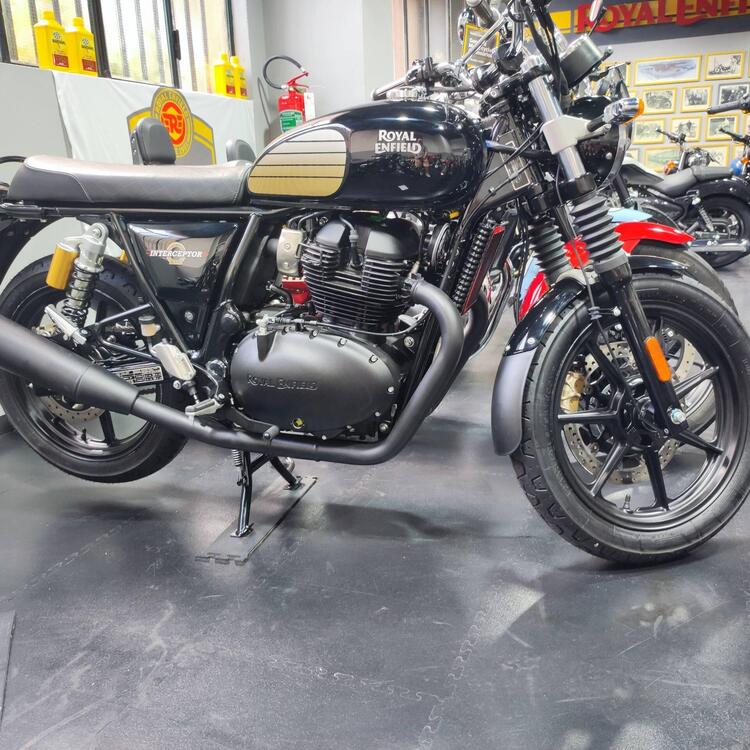 Royal Enfield Interceptor 650 (2021 - 24) (2)