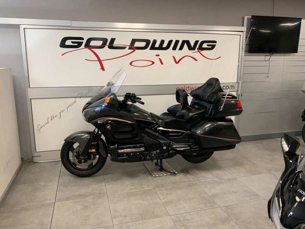 Honda GL 1800 Gold Wing (2012 - 17) (2)