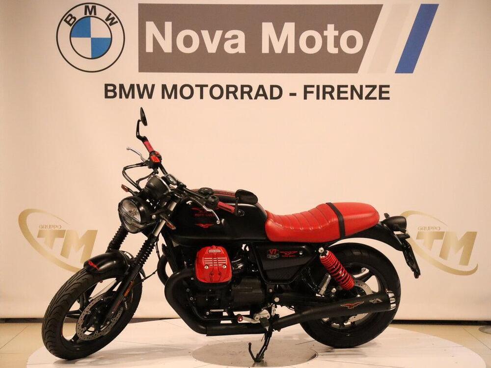 Moto Guzzi V7 850 Stone Special Abs (2021)