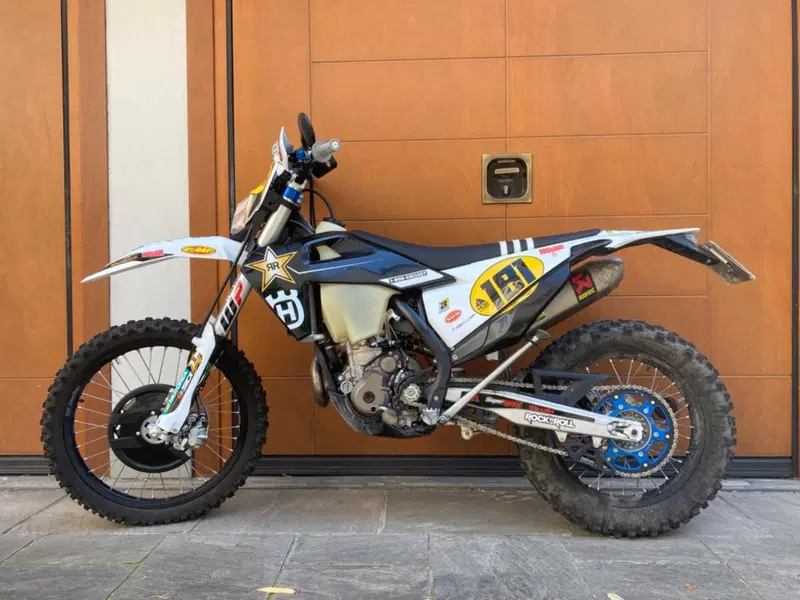 Husqvarna FE 350 Rockstar Edition (2022) (2)