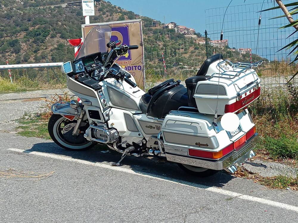 Honda GL 1200 Gold wing (5)