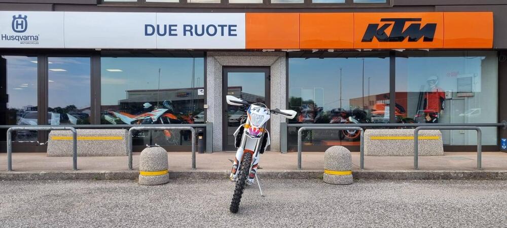 KTM EXC 350 F Six Days (2022) (3)