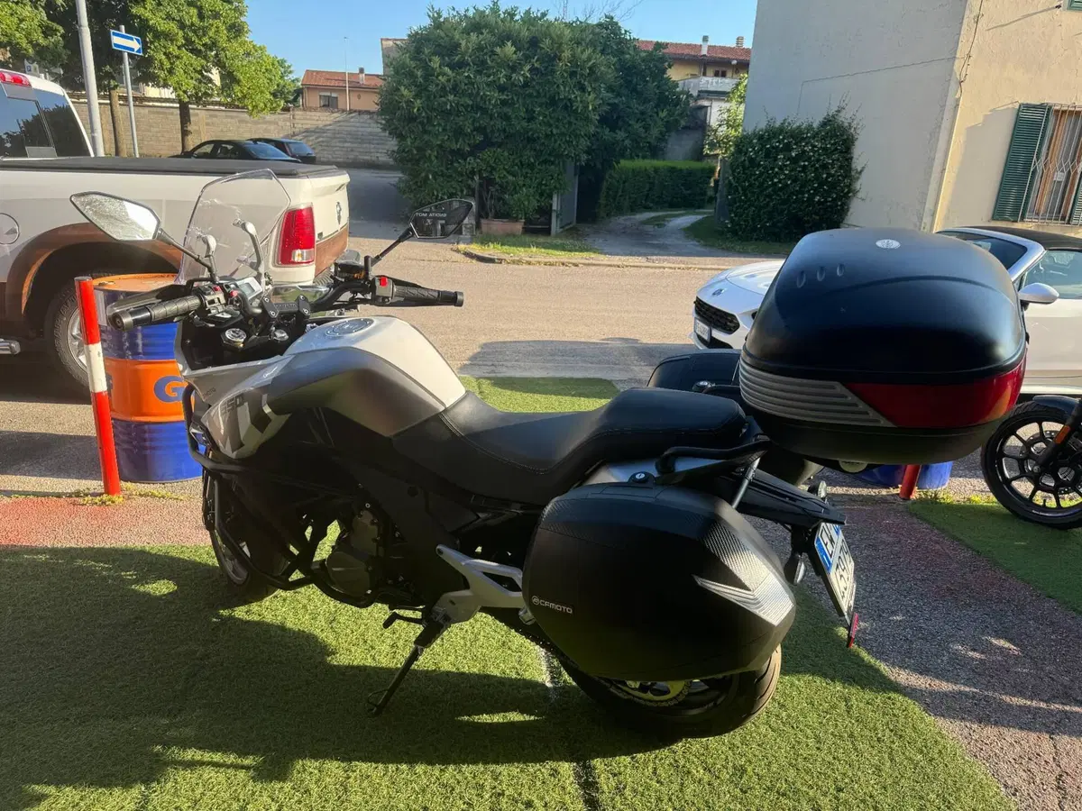 CFMOTO 650MT (2021 - 24) (4)