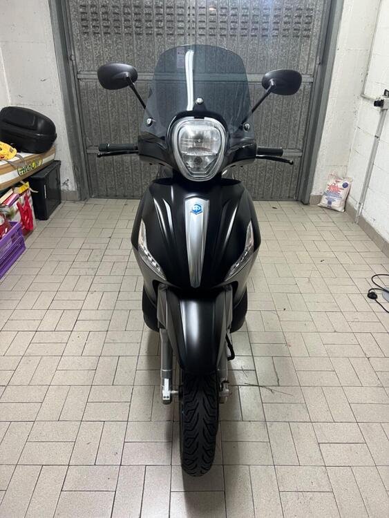 Piaggio Beverly 350 SportTouring ie ABS (2011 - 17) (2)