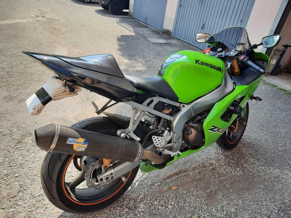 Kawasaki Ninja 636 ZX-6R (2003 - 04) (3)