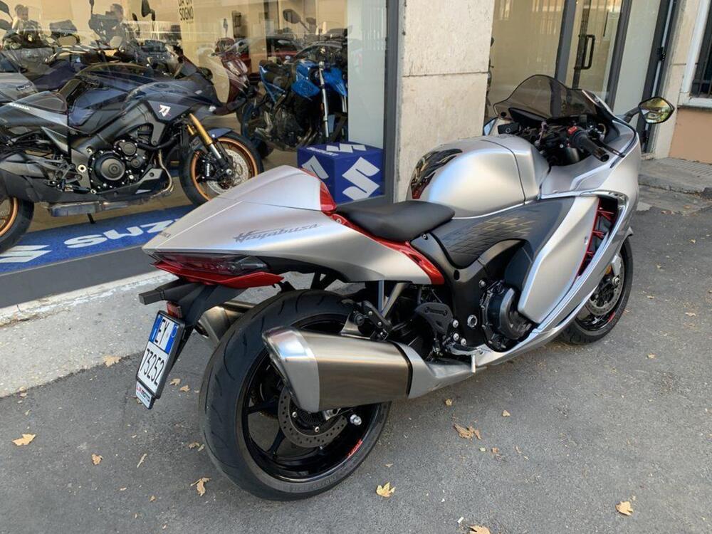 Suzuki GSX 1300 R Hayabusa (2021 - 24) (4)