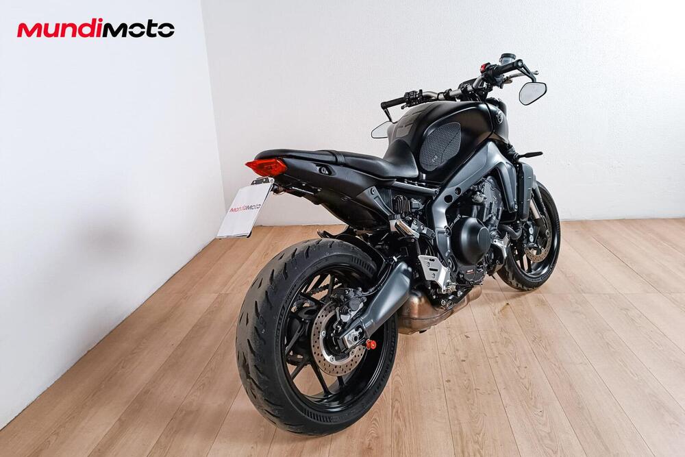 Yamaha MT-09 (2021 - 23) (3)