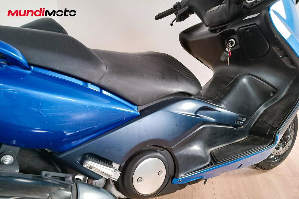 Yamaha T-Max 500 (2001 - 03) (4)