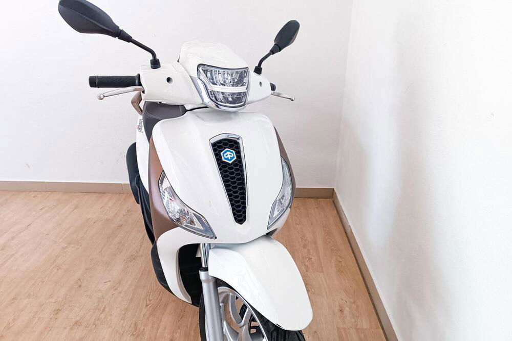 Piaggio Liberty 125 i-get ABS (2016) (5)