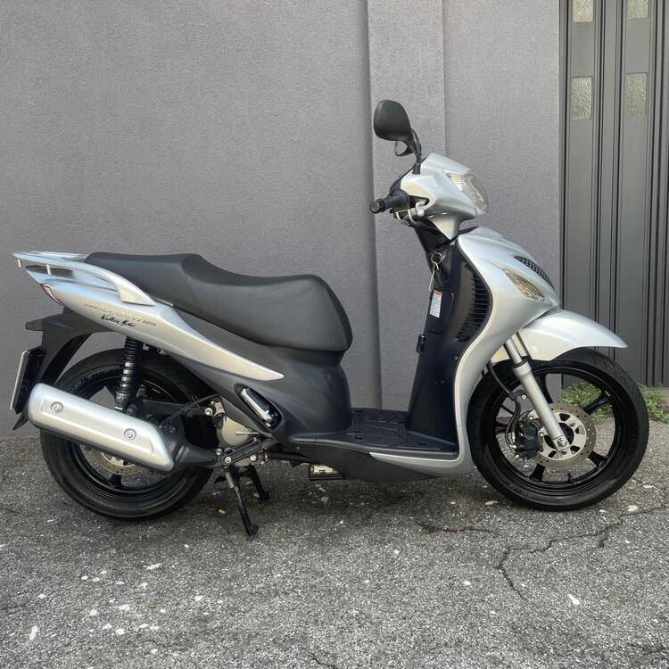 Suzuki SIXteen 125 (2007 - 14) (2)