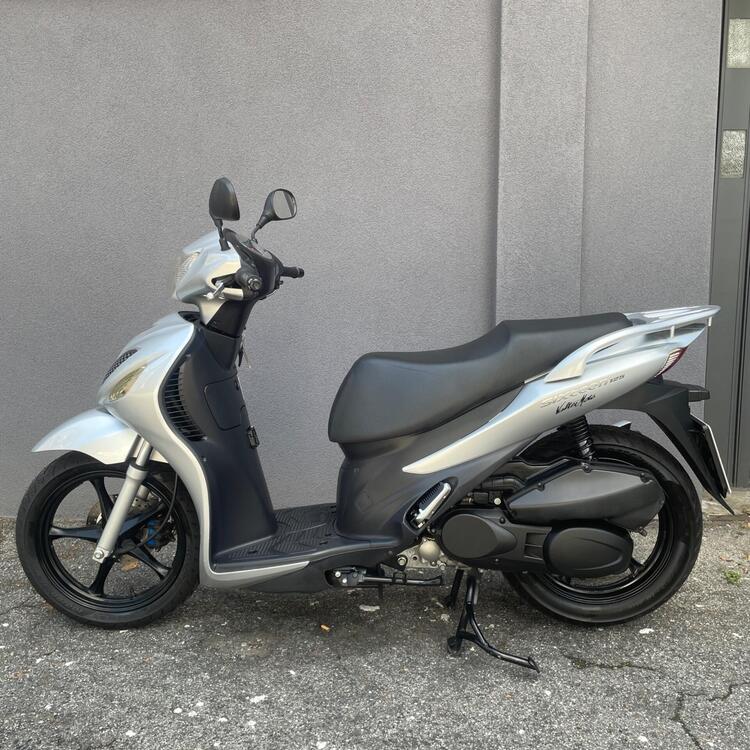 Suzuki SIXteen 125 (2007 - 14) (5)