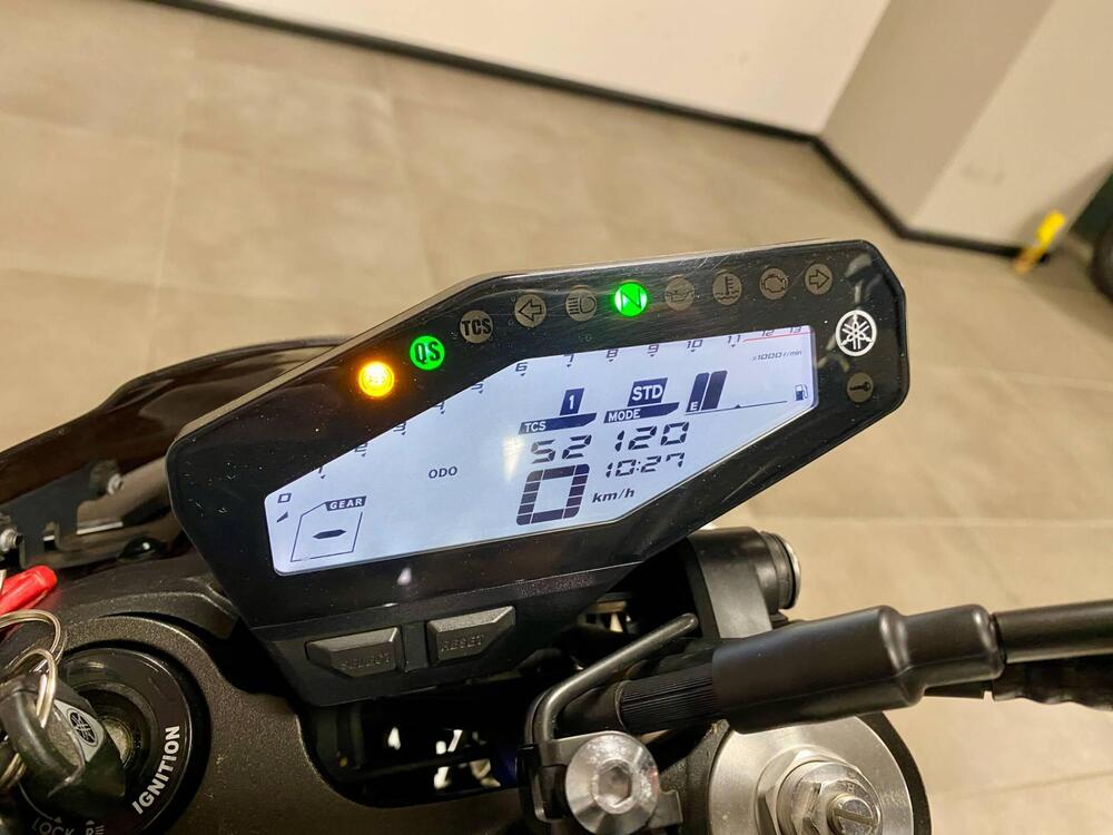 Yamaha MT-09 (2017 - 20) (5)