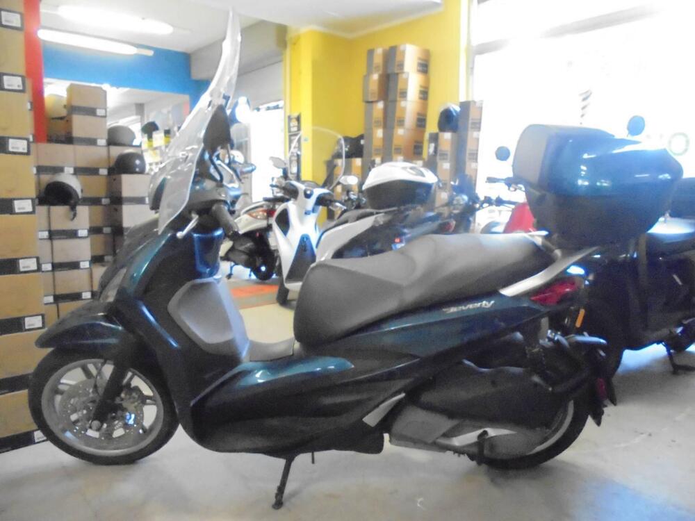 Piaggio Beverly 300 Hpe (2021) (5)