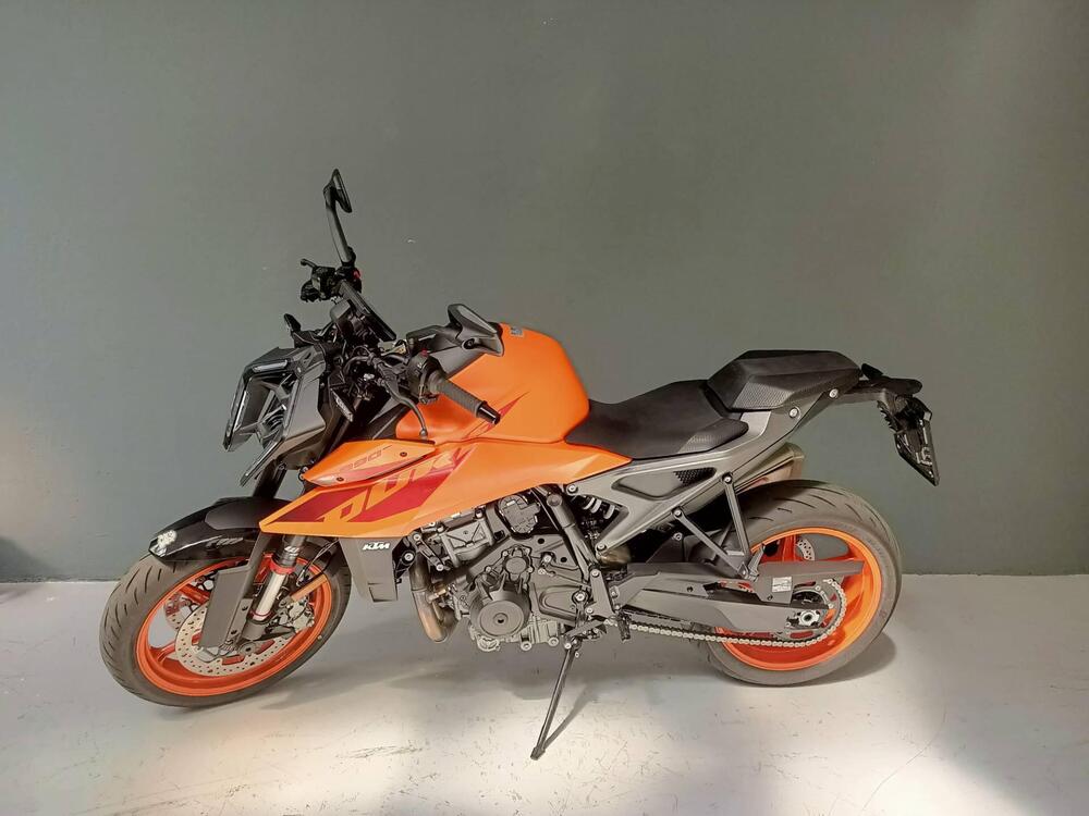 KTM 990 Duke (2024) (2)