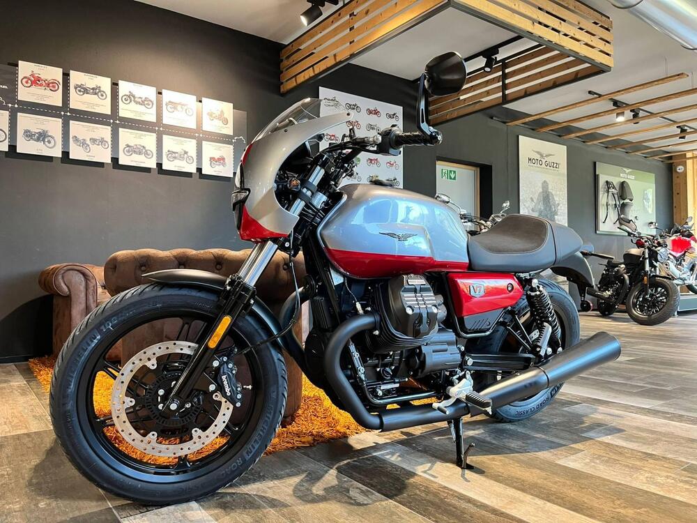 Moto Guzzi V7 Stone Corsa (2023 - 24) (4)