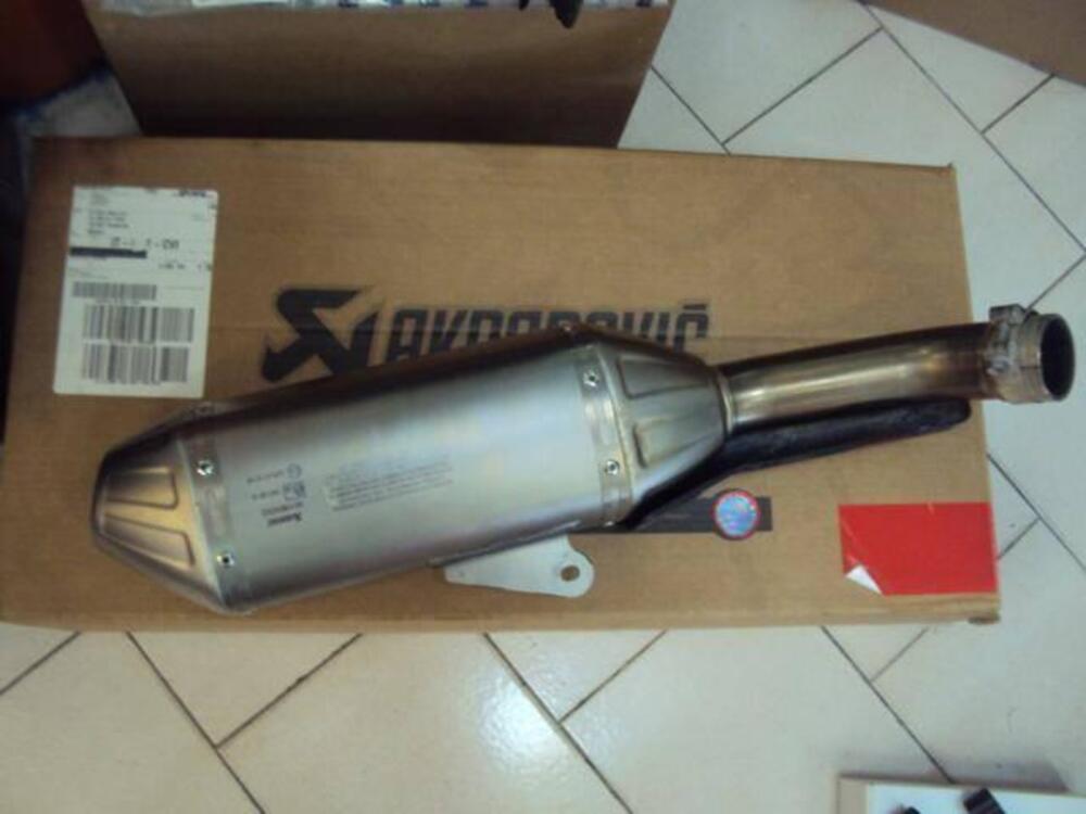 Marmitta Terminale Akrapovic (2)