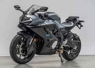 CFMOTO 675SR: si inizia a fare sul serio...