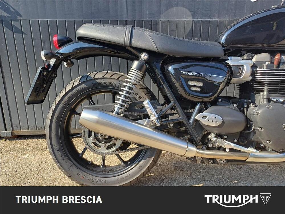 Triumph Street Twin 900 (2021 - 22) (4)