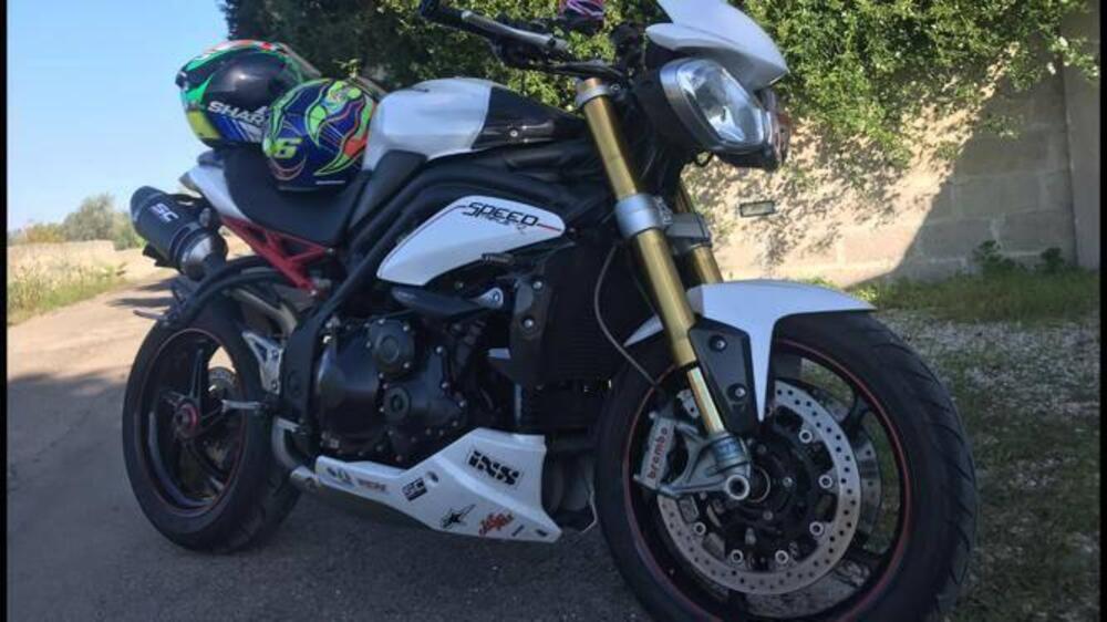 Triumph Speed Triple 1050 R (2011 - 13)