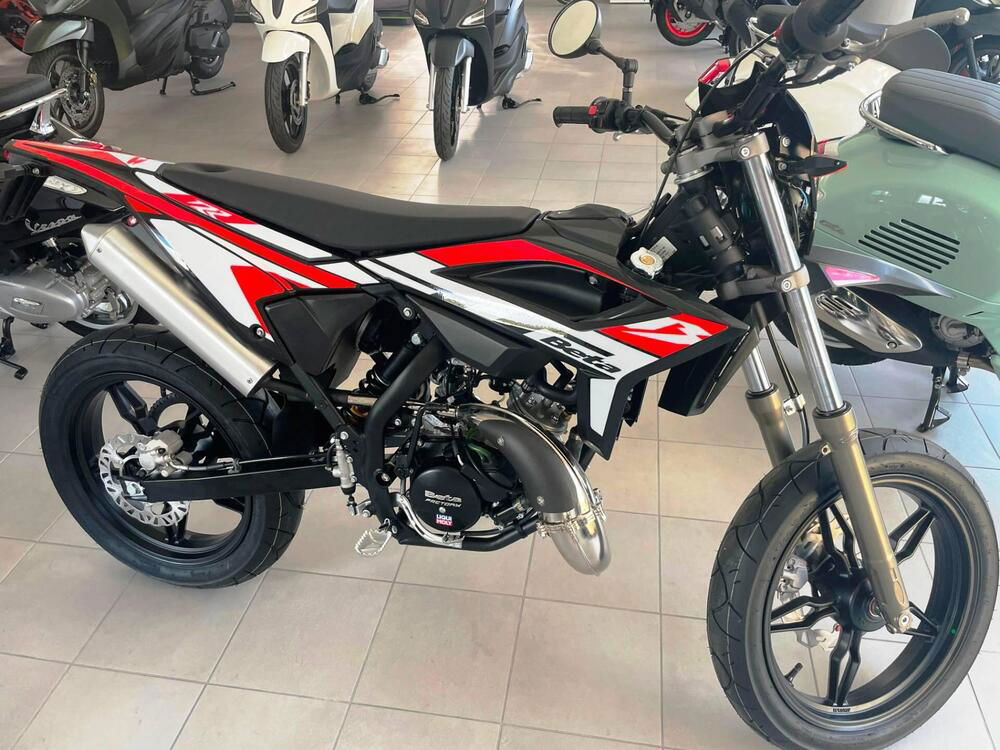 Betamotor RR 50 Motard (2021 - 24) (2)