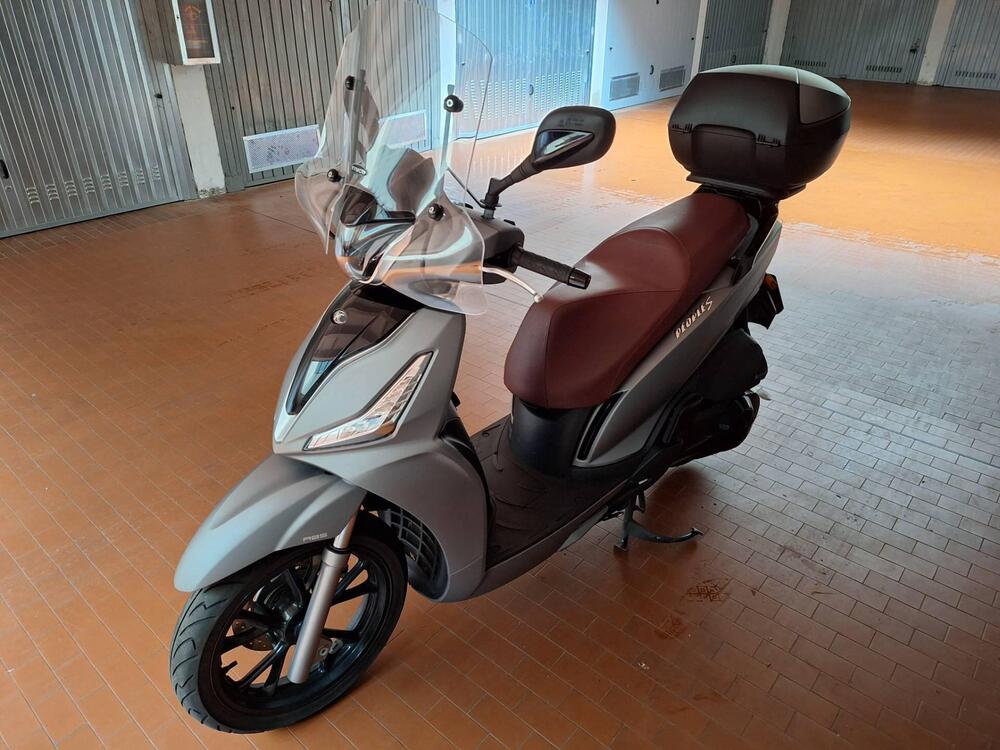 Kymco People 300i S (2021 - 22) (2)