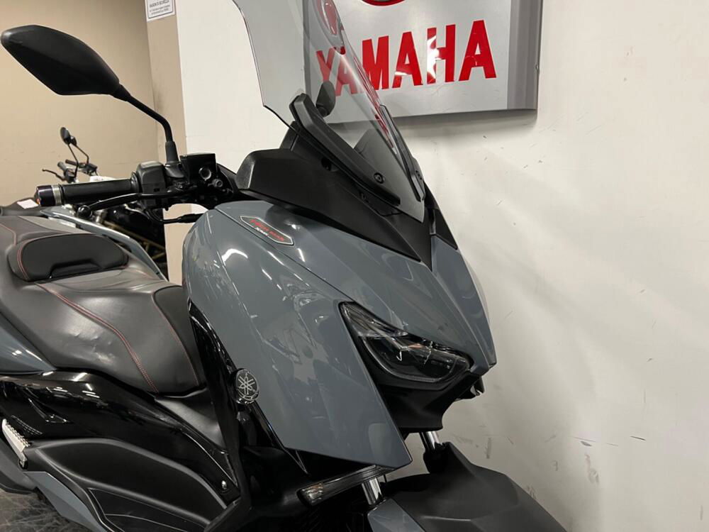 Yamaha X-Max 300 Tech Max (2021 - 24) (2)