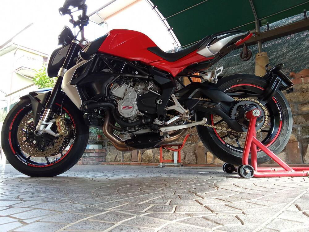 MV Agusta Brutale 675 (2011 - 15) (3)