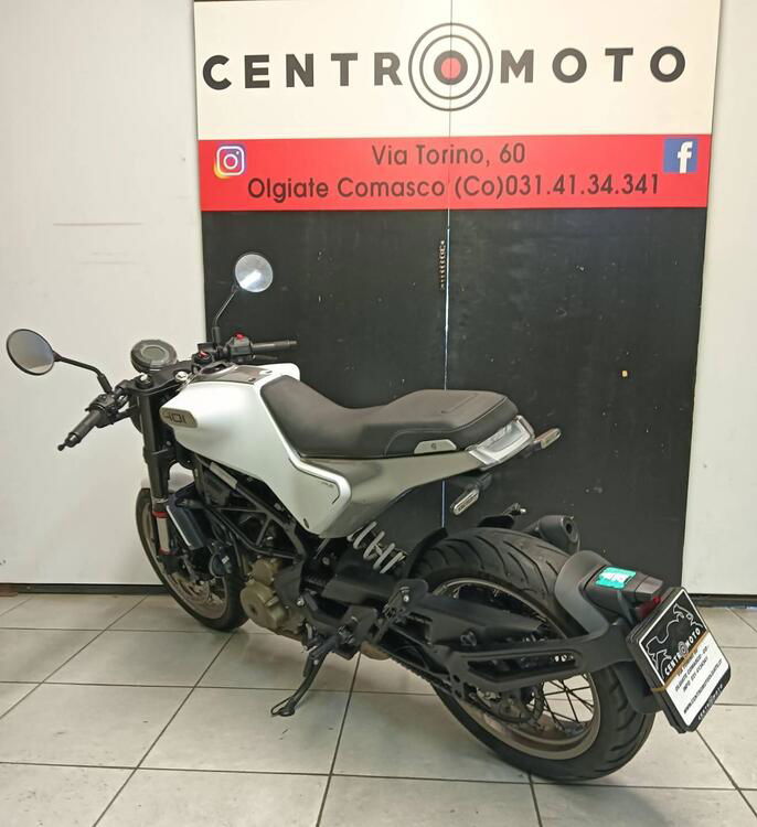 Husqvarna Vitpilen 401 (2021 - 23) (2)