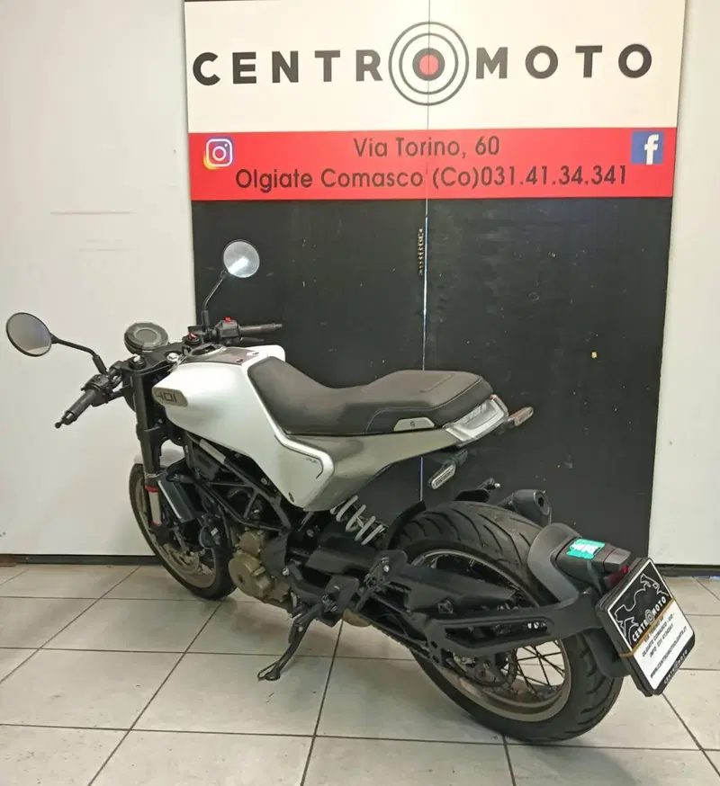 Husqvarna Vitpilen 401 (2021 - 23) (2)