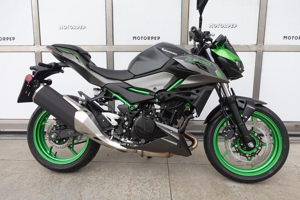 Kawasaki Z 500 SE (2024) (4)