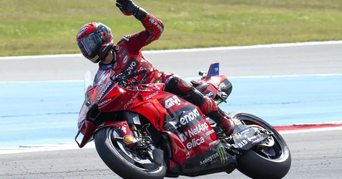 MotoGP 2024. GP d'Olanda. Pecco Bagnaia fenomeno! Pole e record della pista! [RISULTATI]