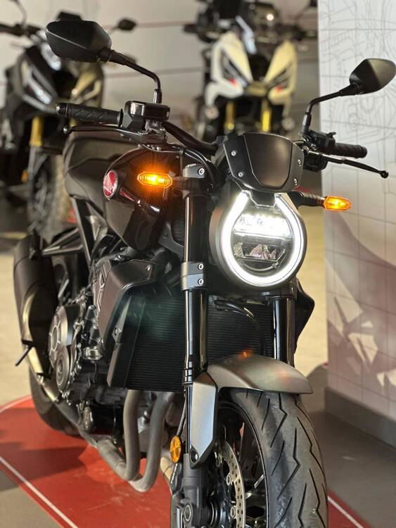 Honda CB 1000 R Black Edition (2021 - 24) (2)