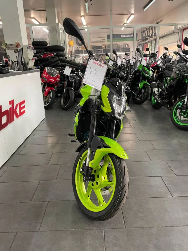 Benelli BN 125 (2021 - 25) (3)