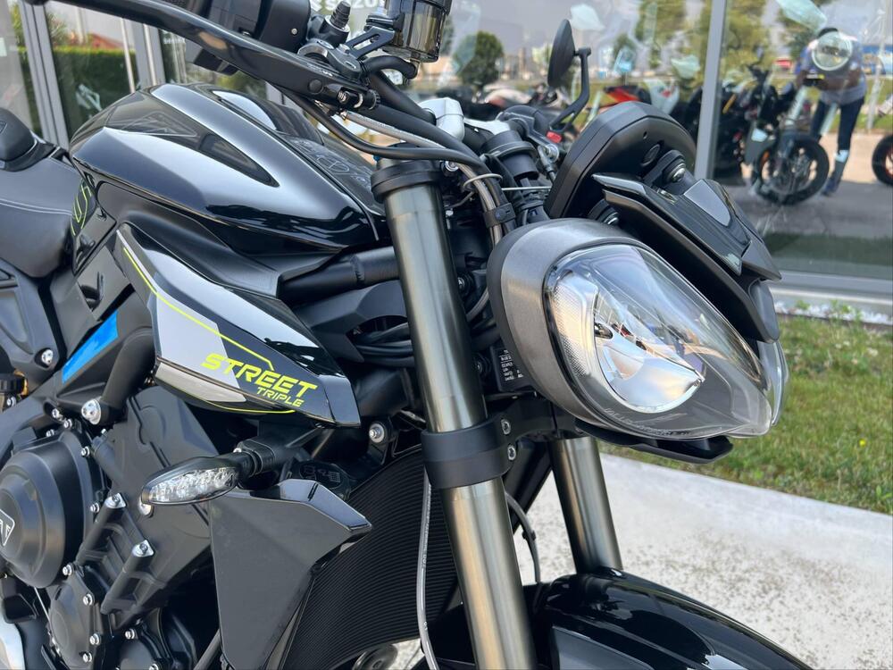 Triumph Street Triple 765 RS (2023 - 24) (4)