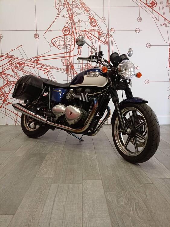 Triumph Bonneville SE (2009 - 13) (4)