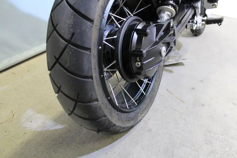 Moto Guzzi V85 TT (2021 - 23) (5)
