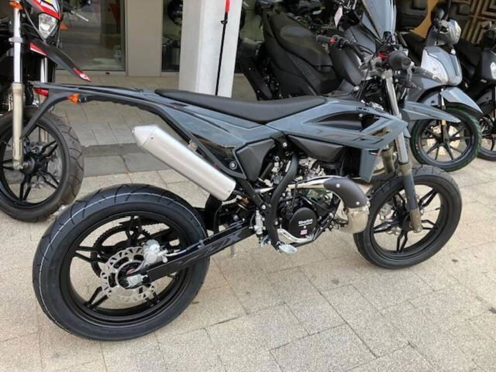 Betamotor RR 50 Motard (2021 - 24) (3)