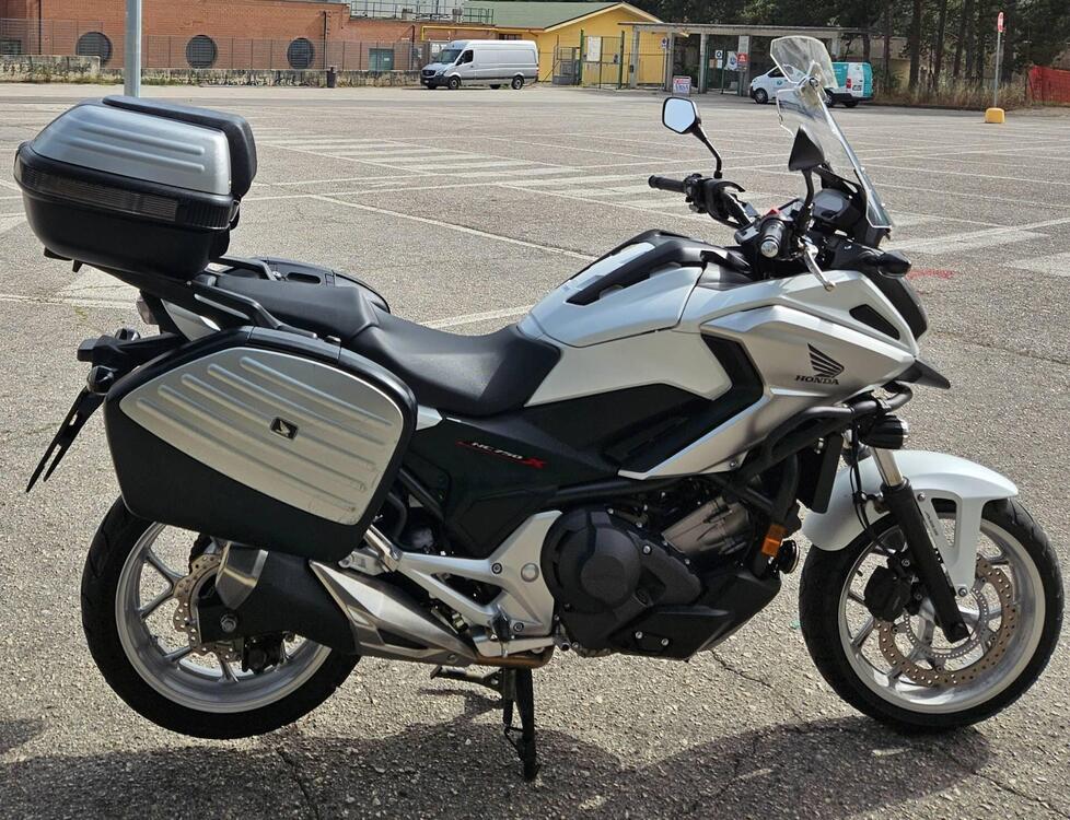 Honda NC 750 X DCT ABS Travel Edition (2016 -17) (3)