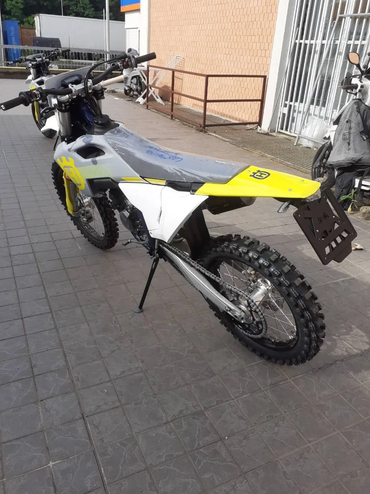 Husqvarna TE 125 (2025) (3)
