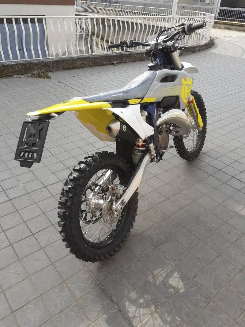 Husqvarna TE 125 (2025) (5)